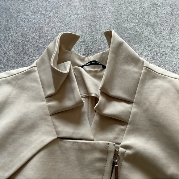 Giorgio Armani Cream Trench Coat - Picture 8 of 16